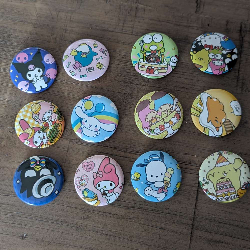 Pack 12, NWT, Sanrio, "Hello kitty" Friends 2 Inch Button Badge's